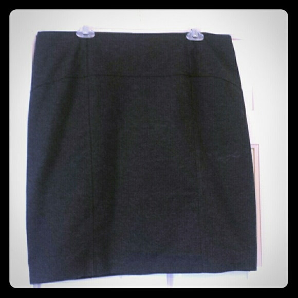 Charcoal pencil skirt