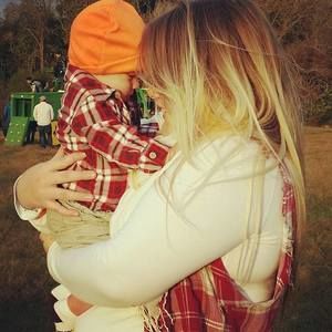 Meet your Posher, Caitlin