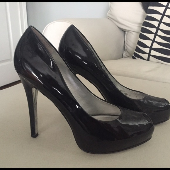 Jessica Simpson Black Patent Leather Pump