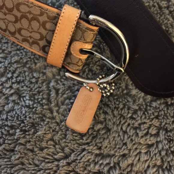 Authentic coach belt