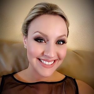Meet your Posher, Jillian