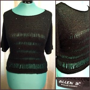 Beautiful soft black short accent top S