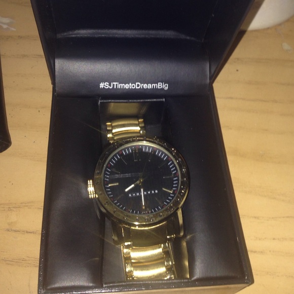 Watch - Picture 4 of 4