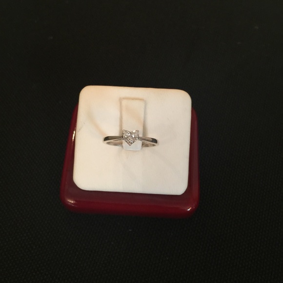 Silver ring with diamonds