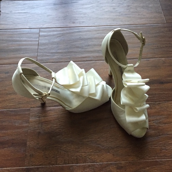 Sent to GoodWill.Audrey Brooke Ruffle Wedding Shoe