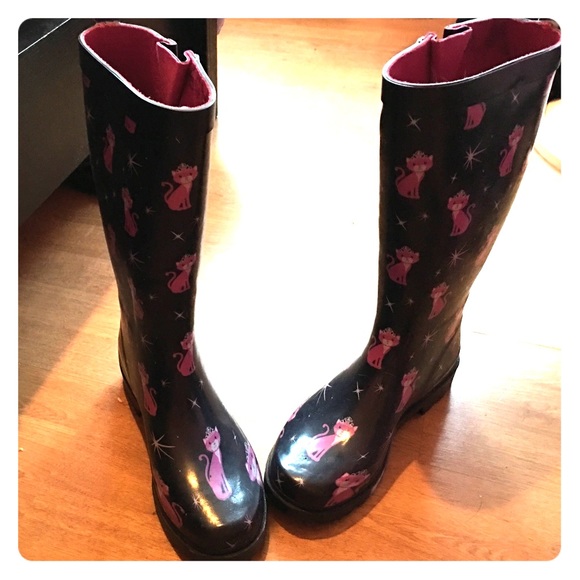 Rain boots