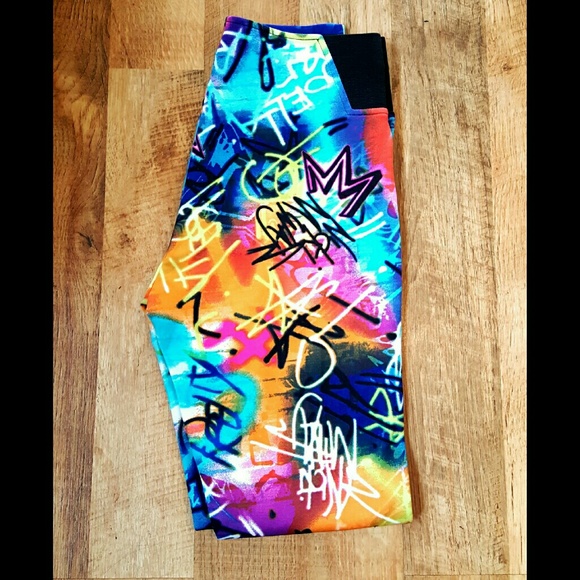 ❌SOLD❌Stretch Leggings GRAPHIC Nicki Minaj - Picture 3 of 3