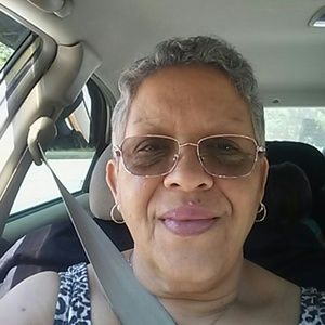 Meet your Posher, Ernesta