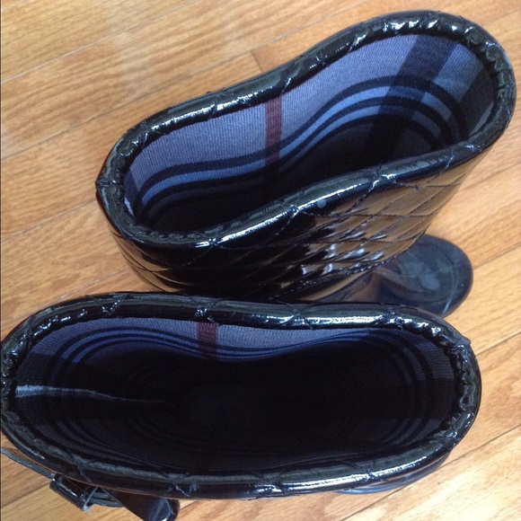 Burberry kids shoes
