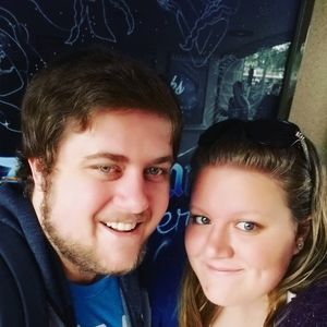 Meet your Posher, Hilary