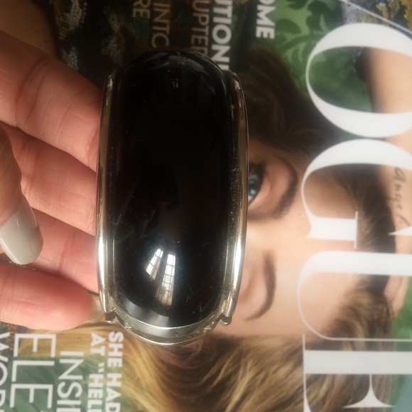 Black bangle - Picture 2 of 3