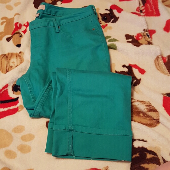 Banana Republic capris