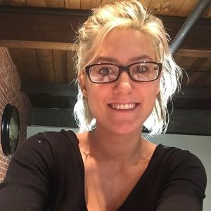 Meet your Posher, Lauren