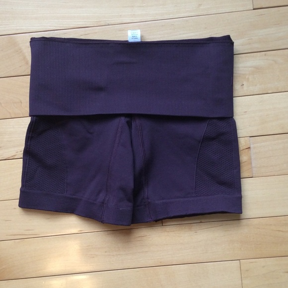 High Rise Lululemon Crop