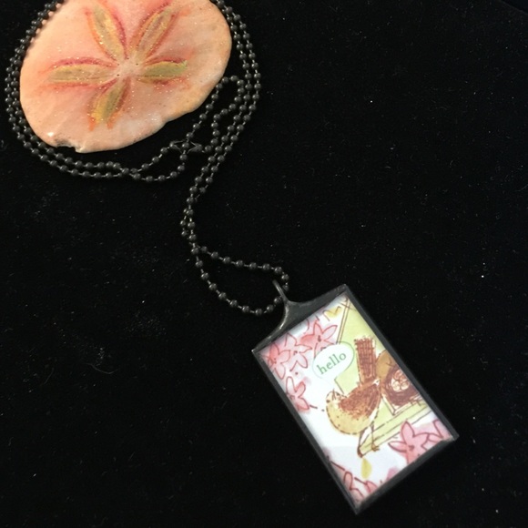 Hello Birdie Necklace - Picture 4 of 4