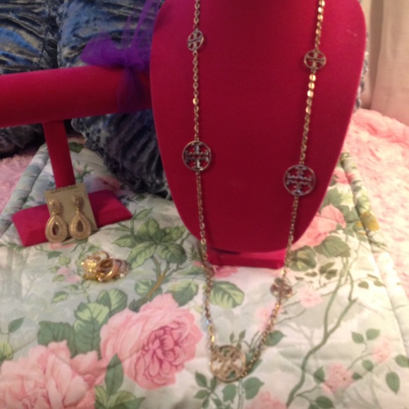 Francesca's Collections Jewelry - Beautiful gold jewelry bundle