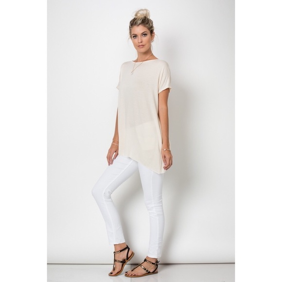 •BUY2/1FREE• Essential Trust Tulip Top - Picture 2 of 4