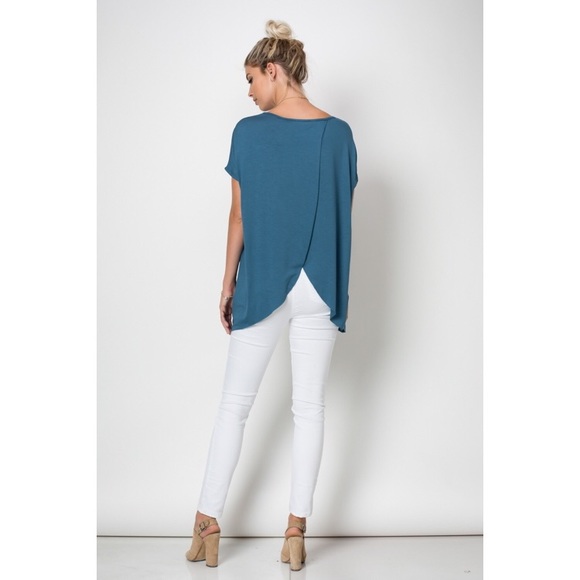 •BUY2/1FREE• Essential Trust Tulip Top - Picture 3 of 4