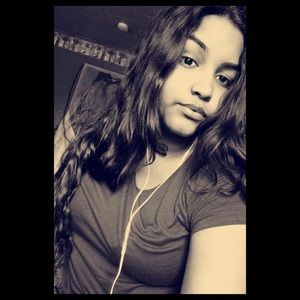Meet your Posher, Nayeli