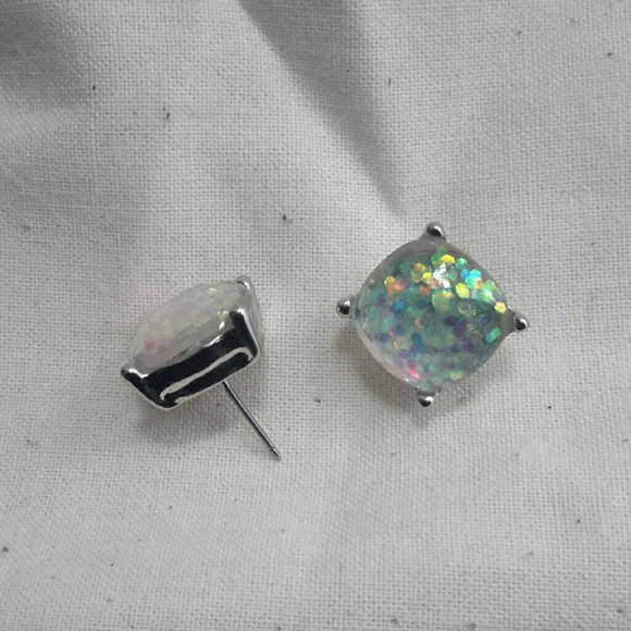 Glitter earrings silver tone stud style - Picture 2 of 2