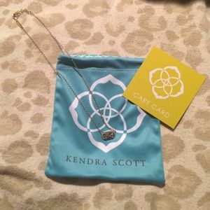 Kendra Scott necklace