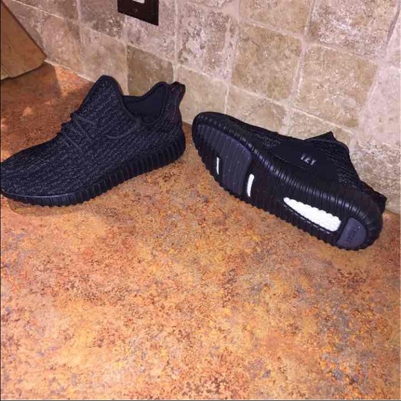 Yeezy boost 350 pirate black
