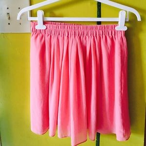 Soft, swingy peach short lined chiffon skirt
