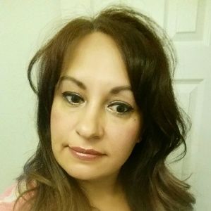 Meet your Posher, Khristina