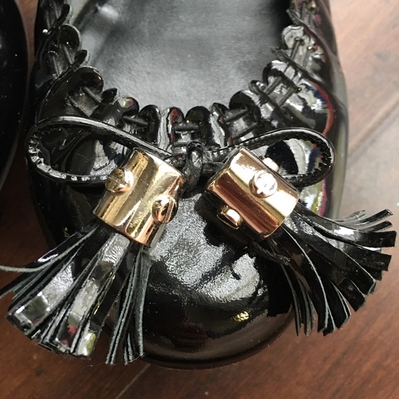 🚫SOLD🚫Tory Burch Black Patent Leather Flats