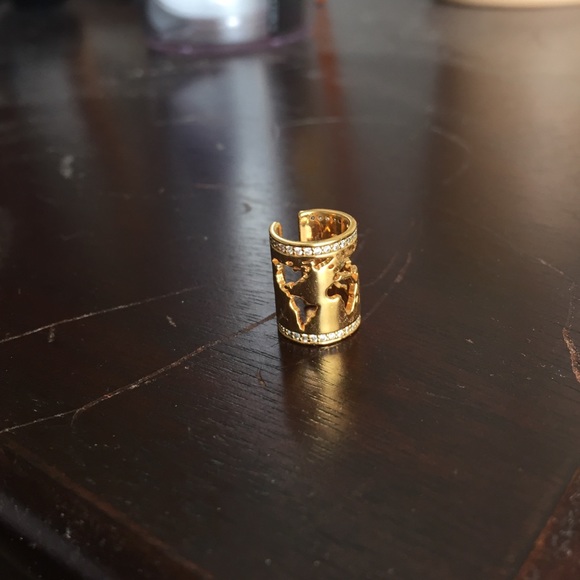 World map ear cuff / necklace pendant - Picture 2 of 4