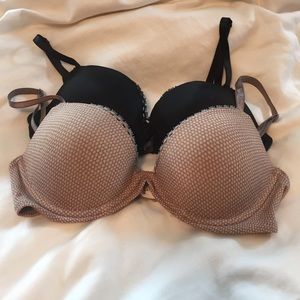 2 Calvin Klein push up bras