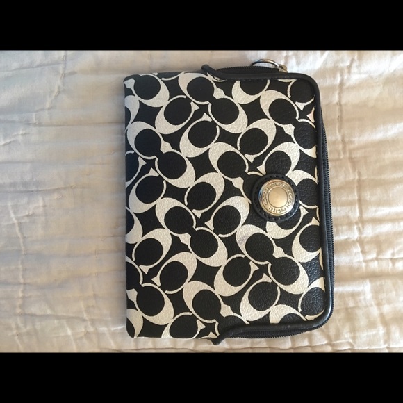 Coach wallet - Picture 1 of 3