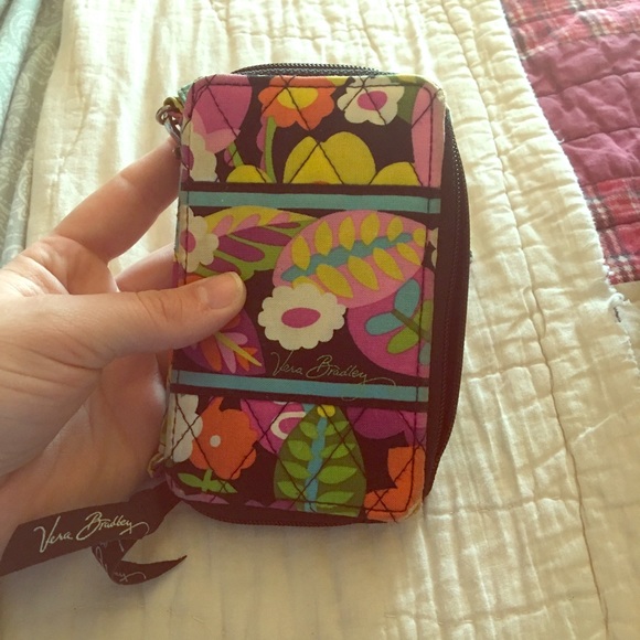 Vera Bradley wristlet - Picture 1 of 2