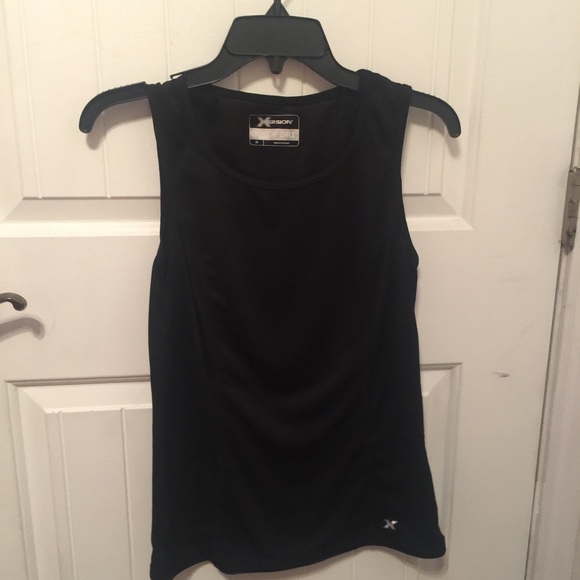 black athletic muscle tee XERISON - Picture 1 of 4