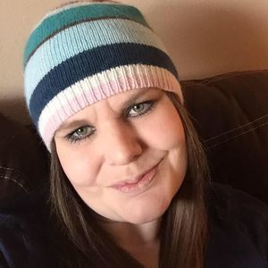 Meet your Posher, Charlene