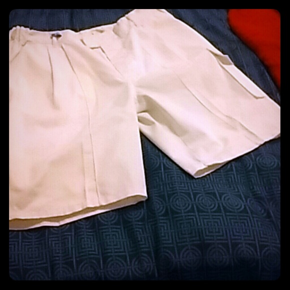 Men's Bermuda style Carpenter side pockets shorts - Picture 1 of 2