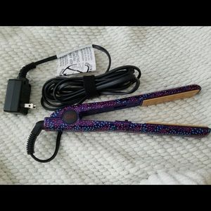 CHI hair straightener