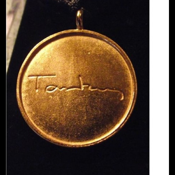 Pendant - Picture 2 of 3