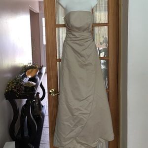 David's bridal cream color bridemaids/ prom dress