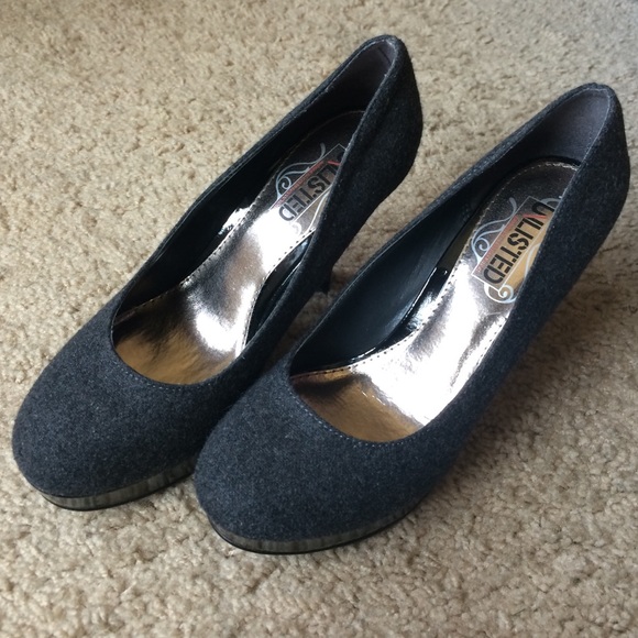 New Unlisted by Kenneth Cole