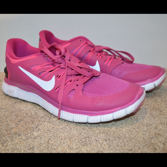 Nike 5.0 Running Shoe + FREE Nike Accessory