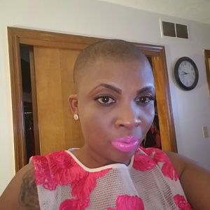 Meet your Posher, Jeneba