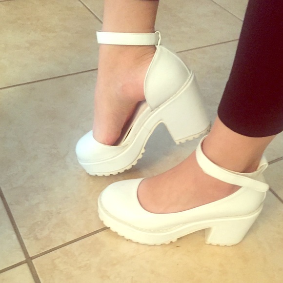 Ankle Strap Platform Pumps