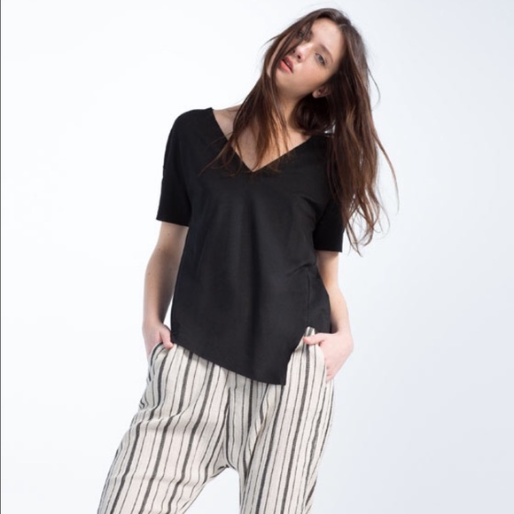 Asymmetrical T-shirt SOLD - Picture 2 of 3