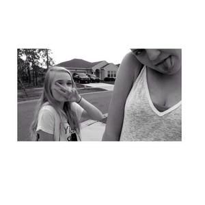 Meet your Posher, Isabella