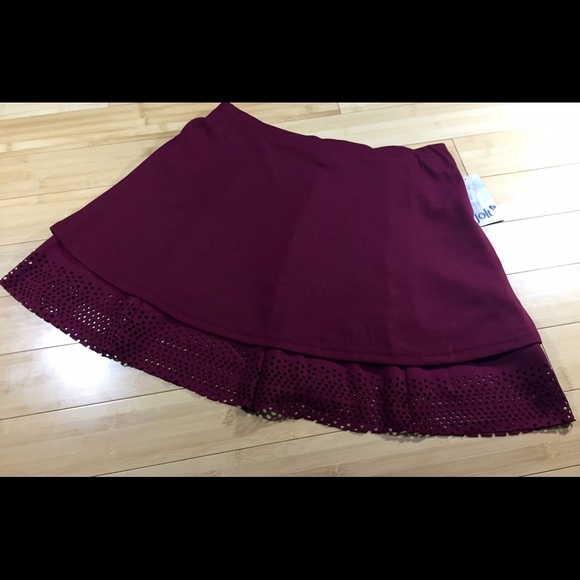Jolt Skirt