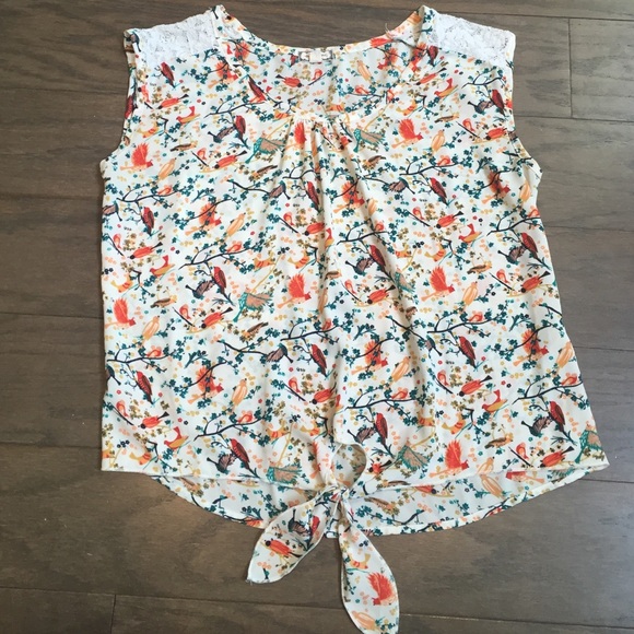 Floral bird design top