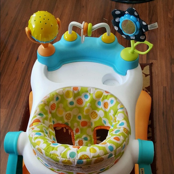 Baby walker - Picture 2 of 2