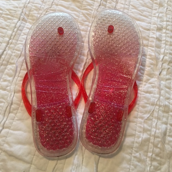 Oklahoma U Flip Flops - Picture 2 of 3