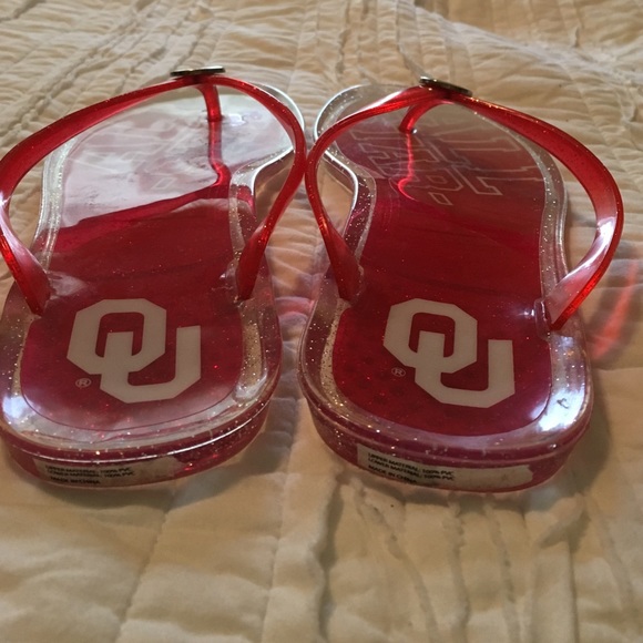 Oklahoma U Flip Flops - Picture 3 of 3